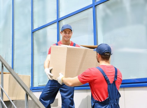 Local home removals support for Bermondsey flats and houses