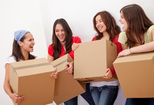 Careful handling of household items during a Bermondsey move